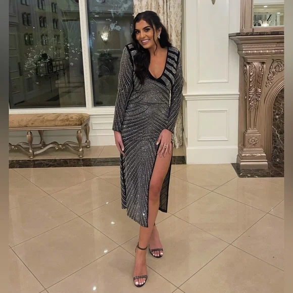 AKIRA | Dresses | Akira Diamond Stunning Midi Dress With Slit | Poshmark